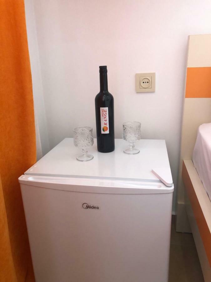 Orange Home Hotel Batumi Bagian luar foto
