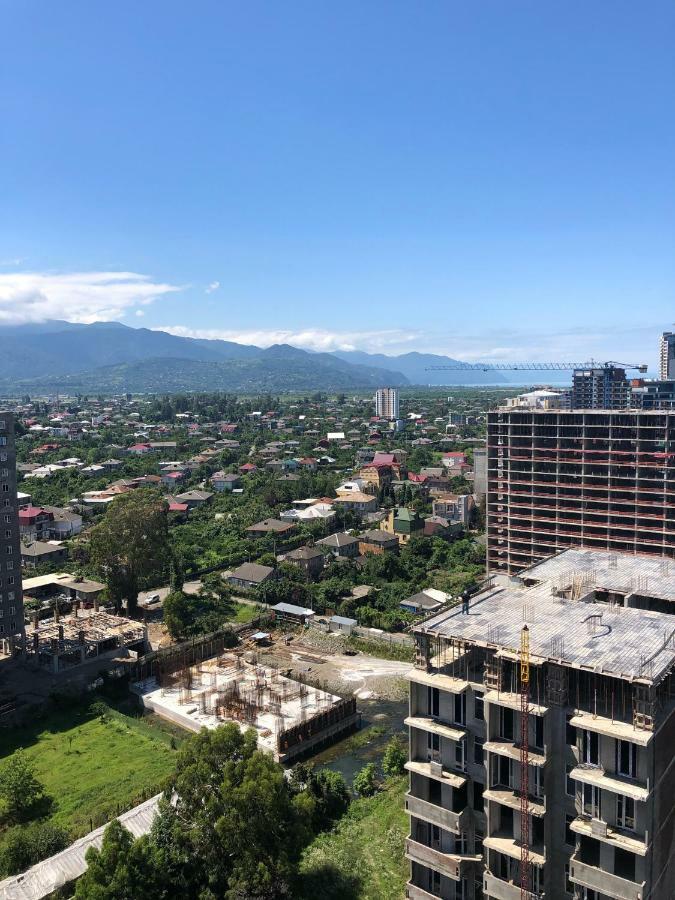 Orange Home Hotel Batumi Bagian luar foto