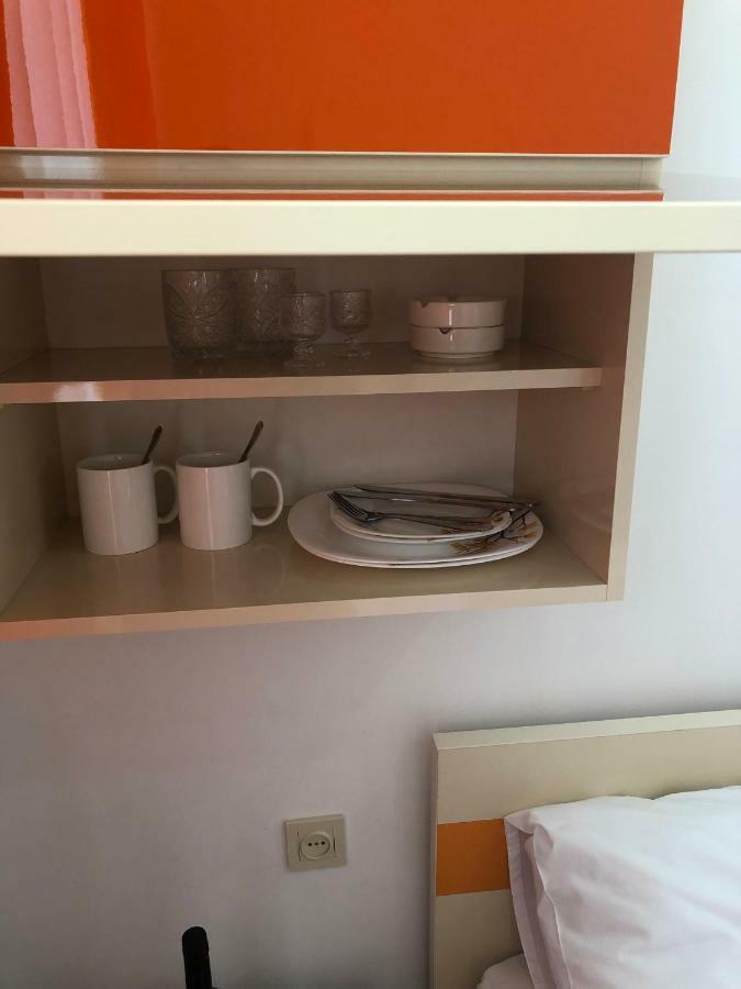 Orange Home Hotel Batumi Bagian luar foto